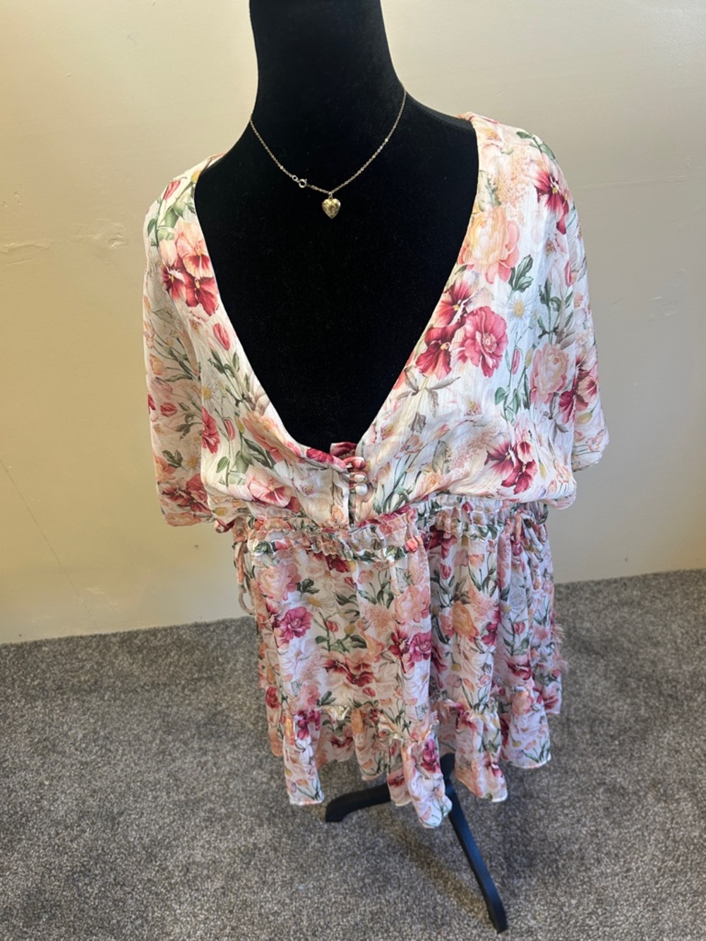 Blue B Floral V-Neck Peplum Tunic in Blush Floral-Medium